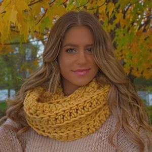 Meet your Posher, Melissa